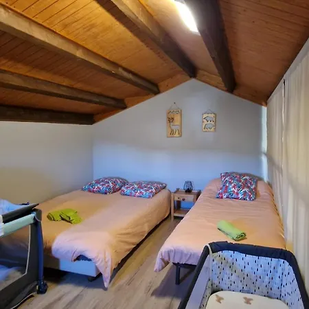 ***nouveau*** Petit Chalet Sur
