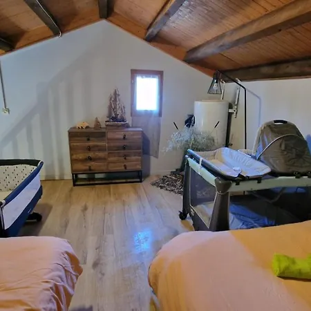 ***nouveau*** Petit Chalet Sur Chalet *
